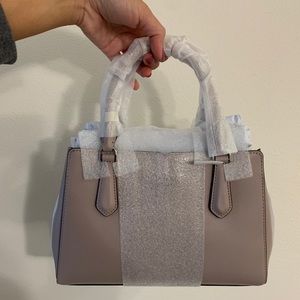 tippy sm triple compartment satchel